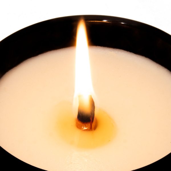 wooden wick candle